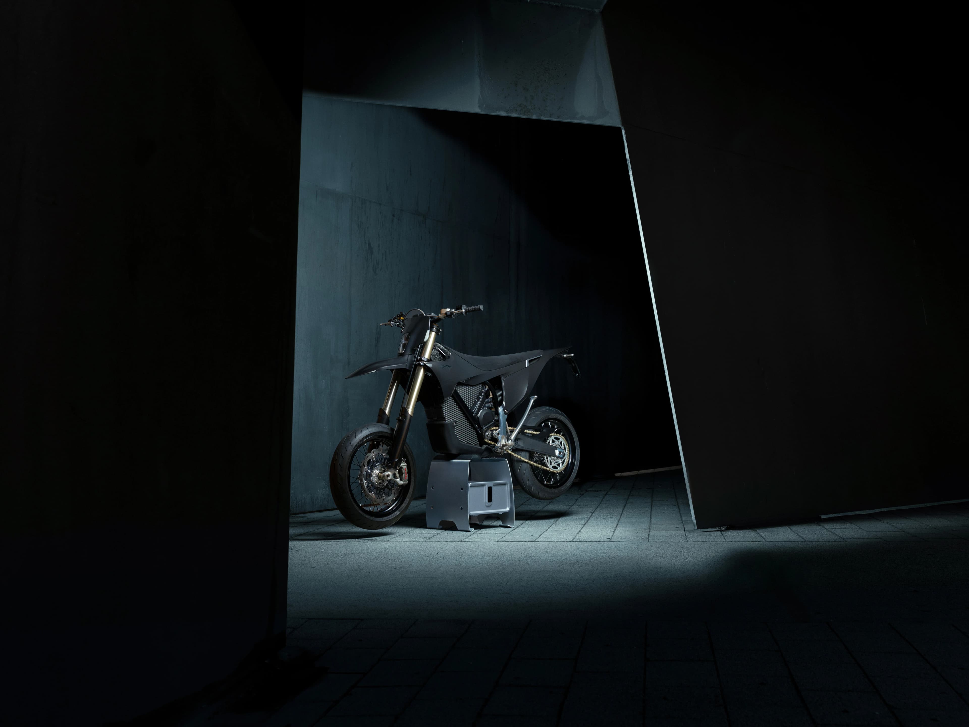 Stark VARG SM SKÖLL Moteur électrique — supermotard — photo 8